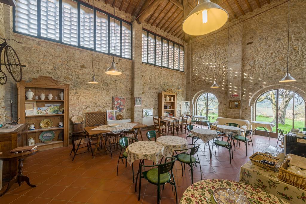 Agriturismo Santa Croce Σαν Τζιμινιάνο Εξωτερικό φωτογραφία