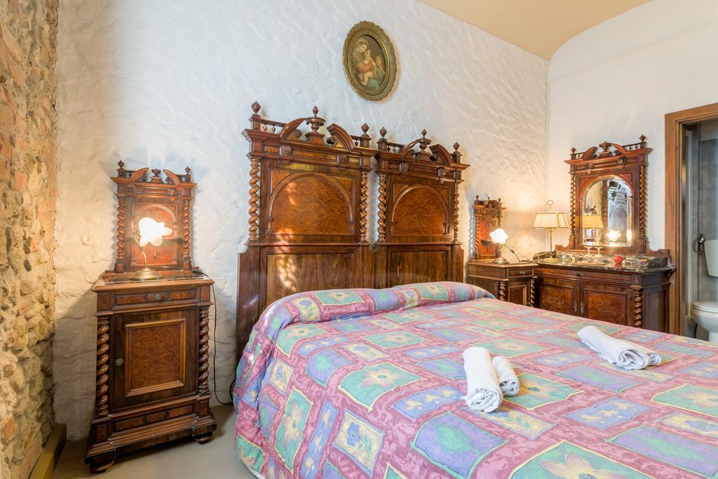 Agriturismo Santa Croce Σαν Τζιμινιάνο Δωμάτιο φωτογραφία