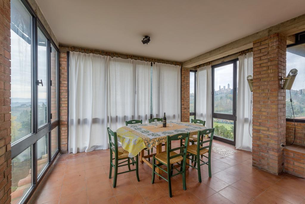 Agriturismo Santa Croce Σαν Τζιμινιάνο Δωμάτιο φωτογραφία