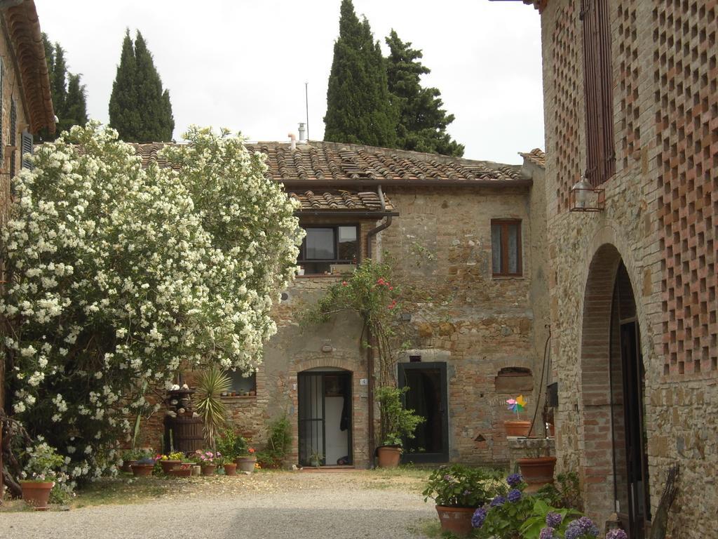 Agriturismo Santa Croce Σαν Τζιμινιάνο Εξωτερικό φωτογραφία
