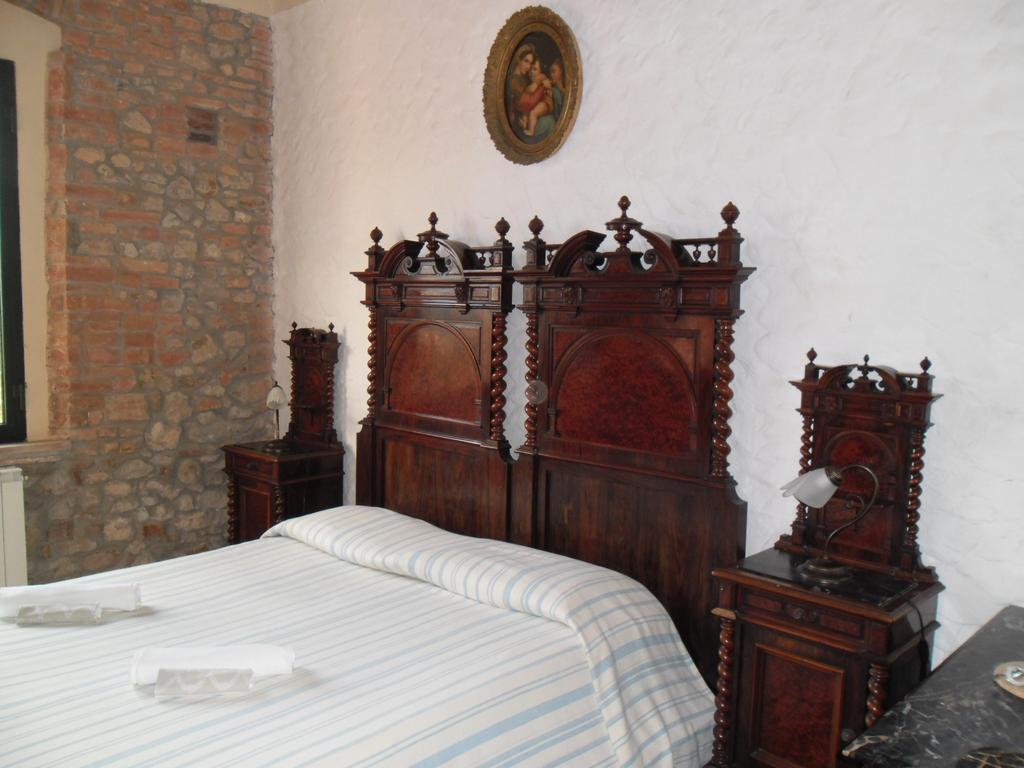 Agriturismo Santa Croce Σαν Τζιμινιάνο Δωμάτιο φωτογραφία