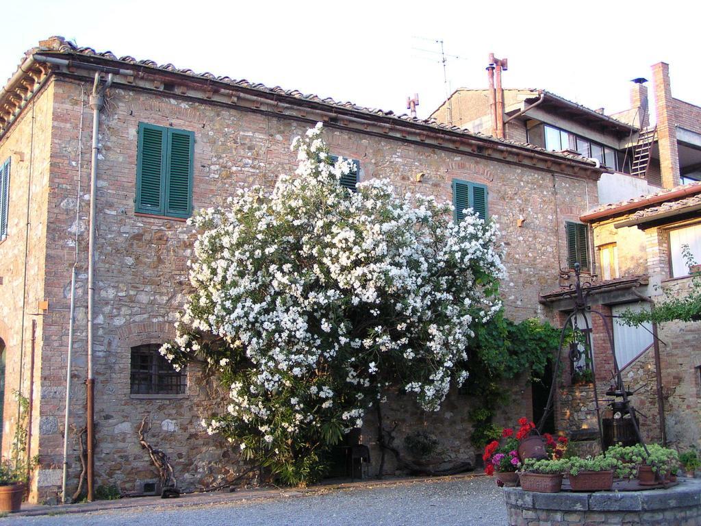 Agriturismo Santa Croce Σαν Τζιμινιάνο Εξωτερικό φωτογραφία